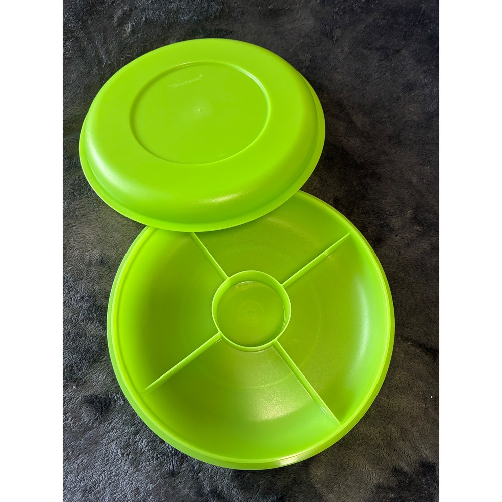 Tupperware Serving Center Divided Tray with Lid Lime Green #1708‎ Lid #1709